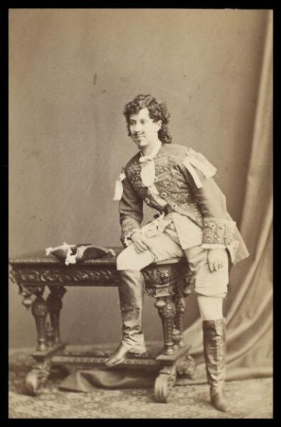 London Stereoscopic and Photographic Company, Guy Little Theatrical Photograph
