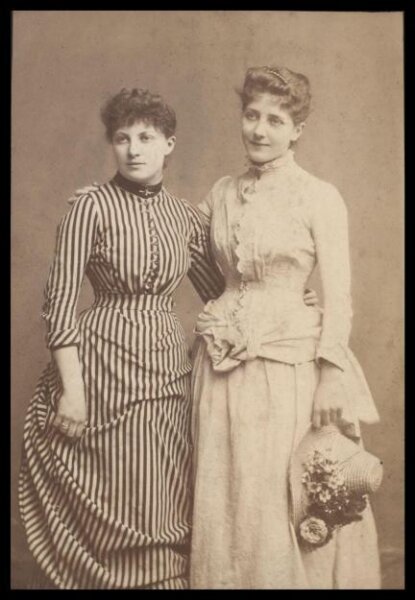 London Stereoscopic and Photographic Company, Guy Little Theatrical Photograph