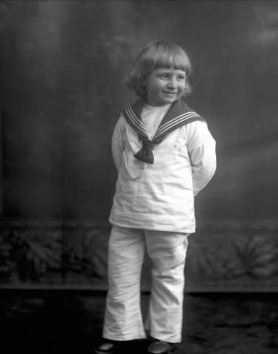Gustav Borgen, NFB.00353