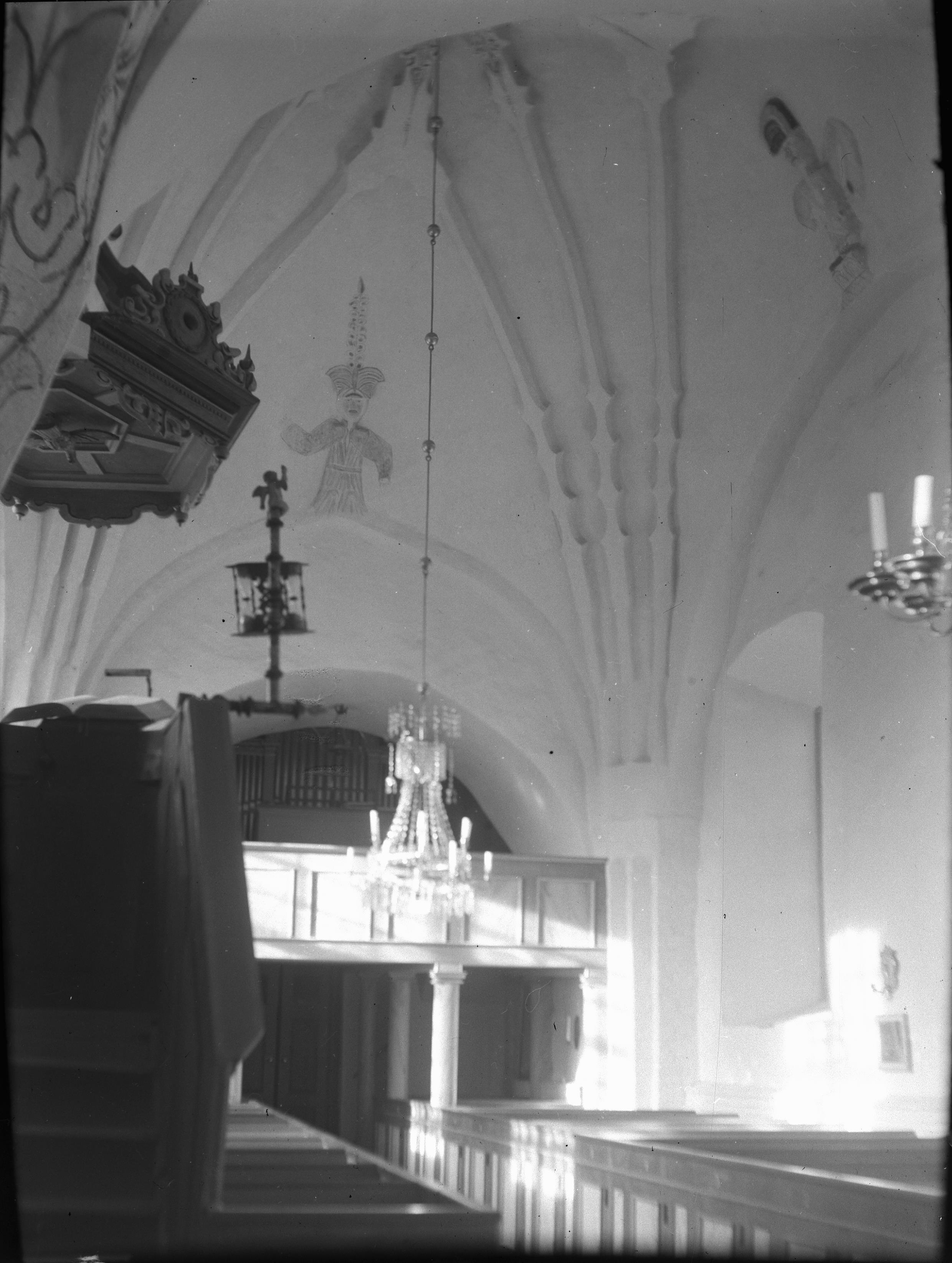 Einar Erici, Halla kyrka