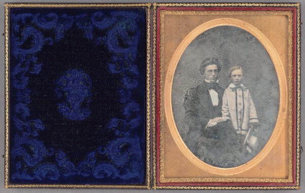 Unknown, [Portrait of a man and young boy]