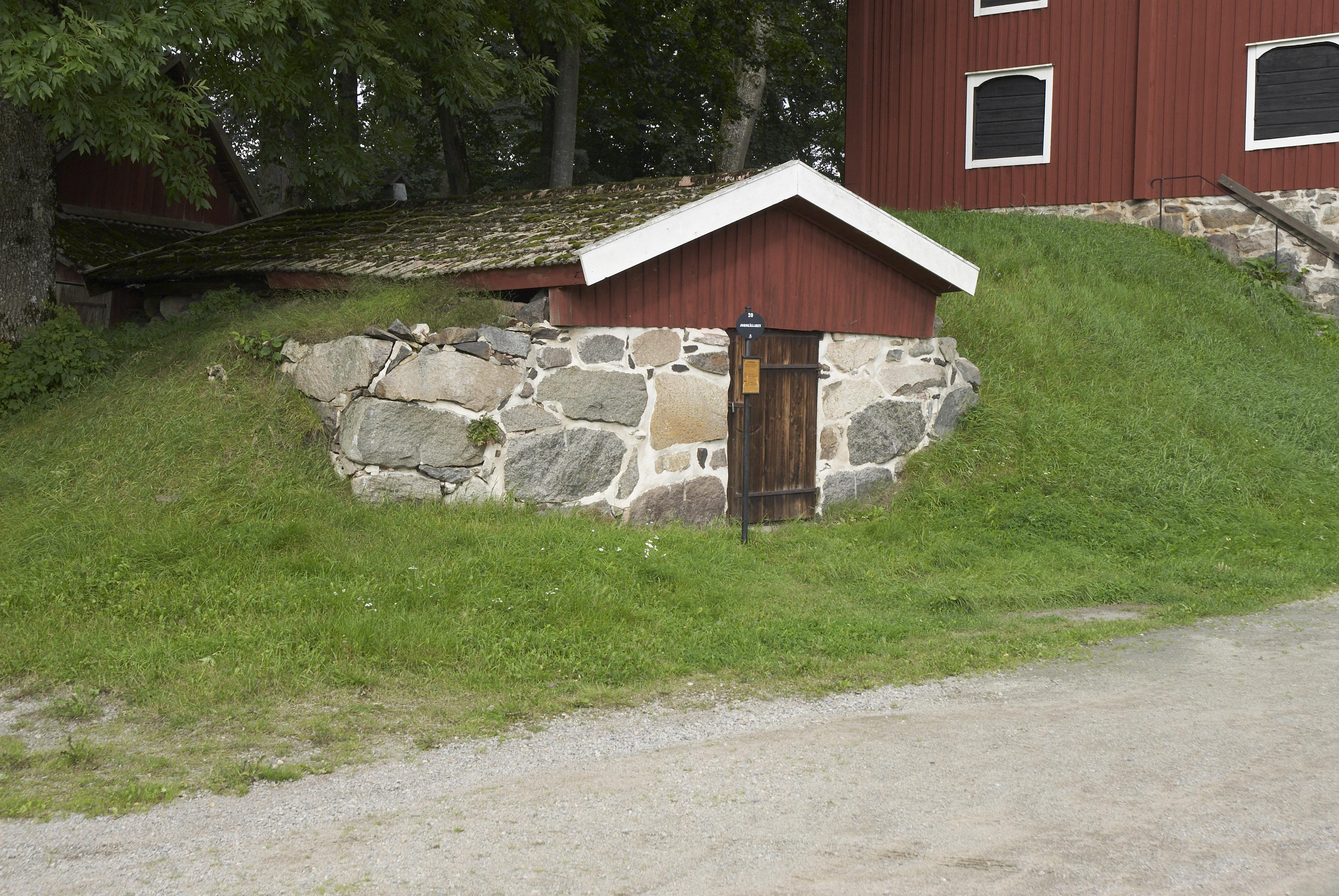 Bengt A Lundberg, Huseby bruk