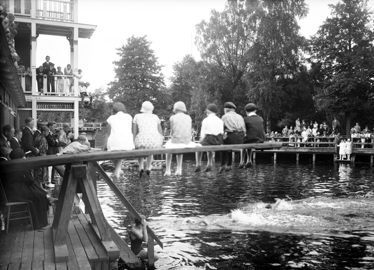 Samuel Lindskog, Kallbadhuset, simtävlingar.