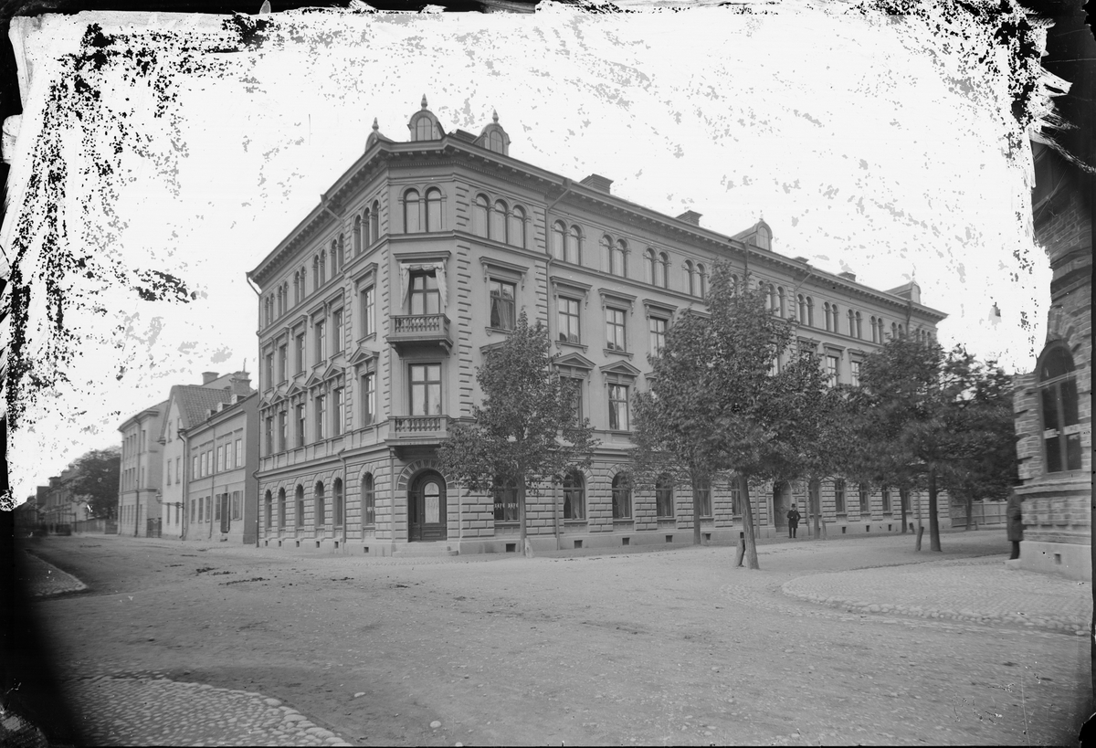 Henri Osti's Fotografiateliér, Hotell S:t Erik, Bangårdsgatan - Dragarbrunnsgatan, Uppsala före 1914