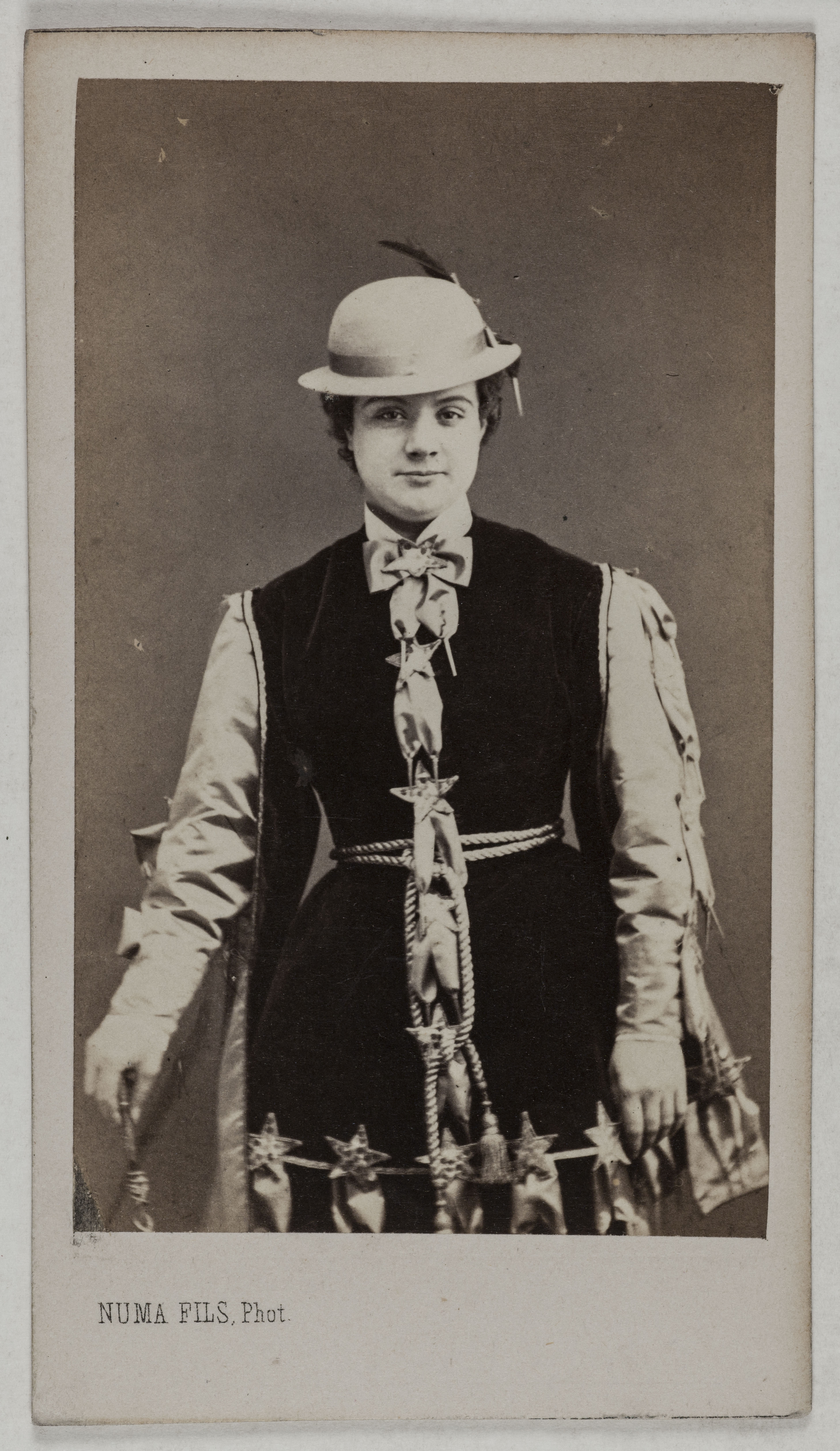 Numa Fils, Portrait de Desclauzas Marie, (née Malvina Ernestine Armand), (1840-1912), (actrice)