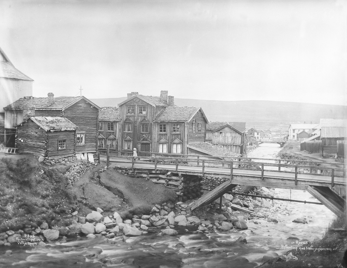 Anders Beer Wilse, Prot: Røros - Hytteelven med Skaarjensgaarden 6. Aug. 1903