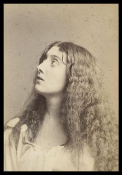 London Stereoscopic and Photographic Company, Guy Little Theatrical Photograph