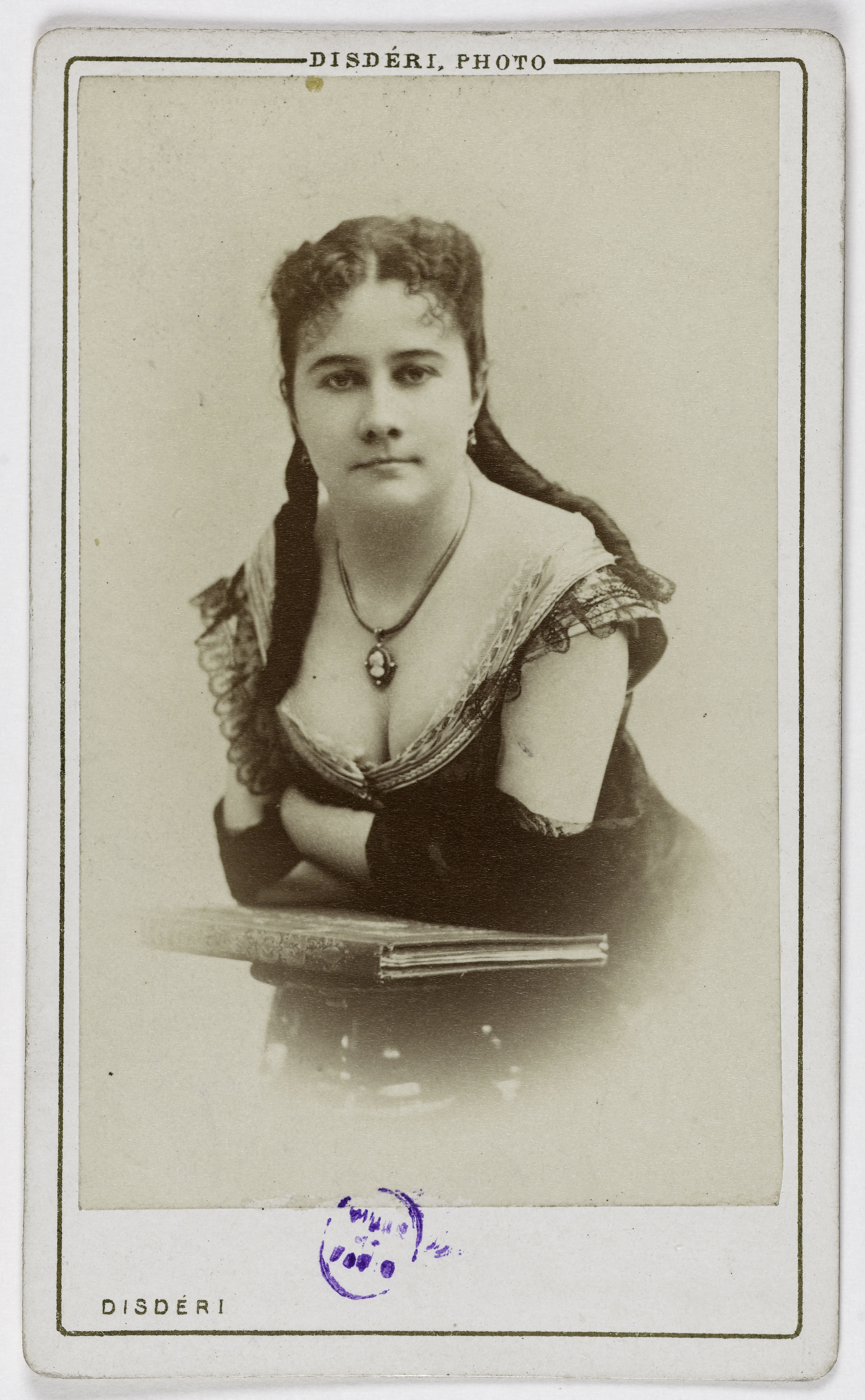 André-Adolphe-Eugène Disdéri, Portrait de Marie Dremond ou Dreymond (actrice au Palais Royal)