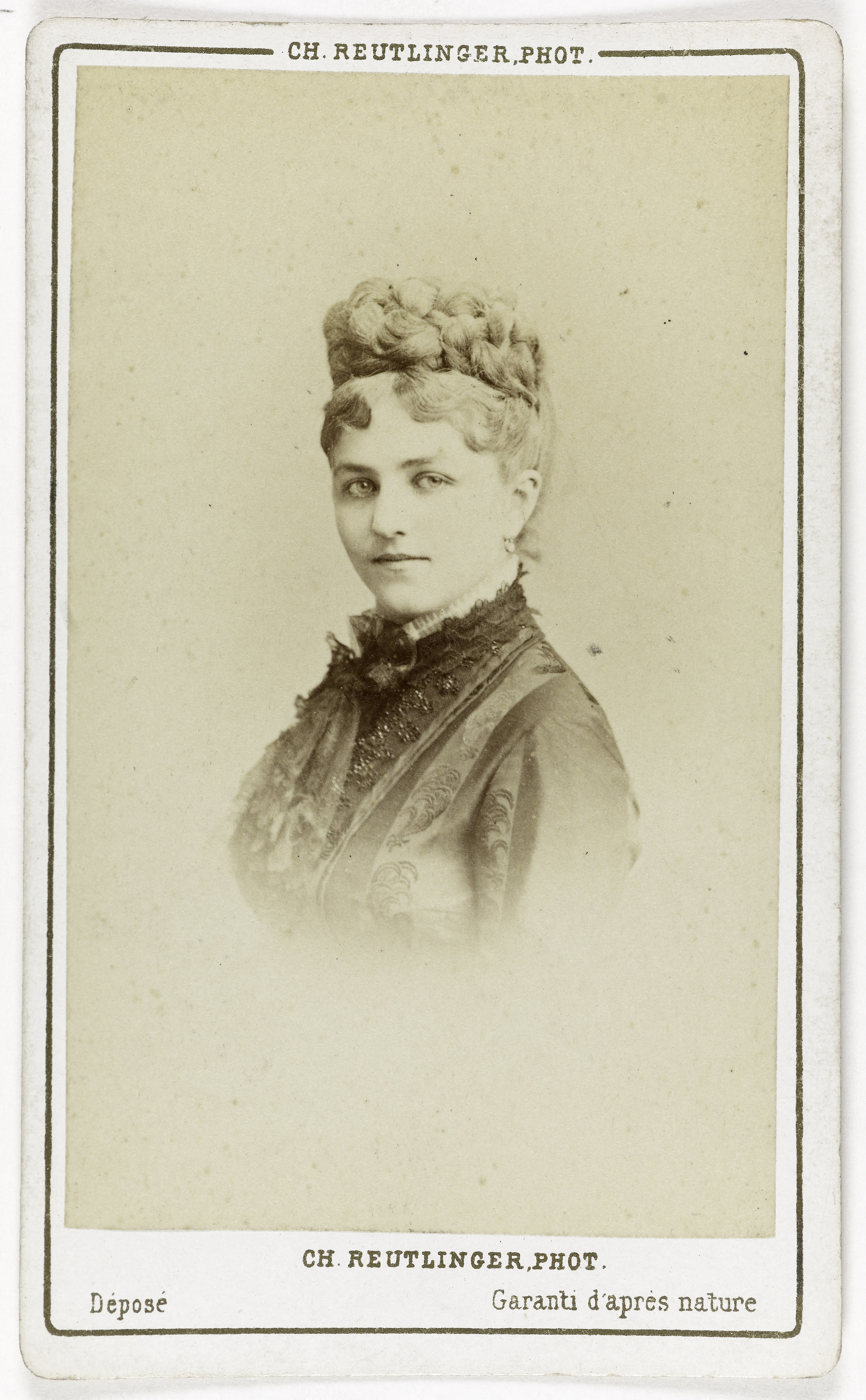 Charles Reutlinger, Portrait de Léontine Martin, actrice au Théâtre des Variétés.