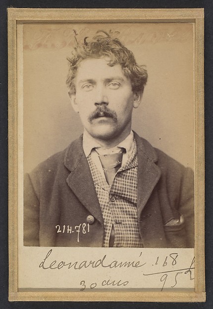Alphonse Bertillon, Léonard. Aimé. 30 ans, né à Chalonné/s/Loire (Maine & Loire). Mineur ou gazier. Anarchiste. 27/2/94.