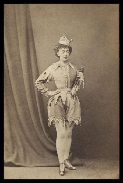 London Stereoscopic and Photographic Company, Guy Little Theatrical Photograph