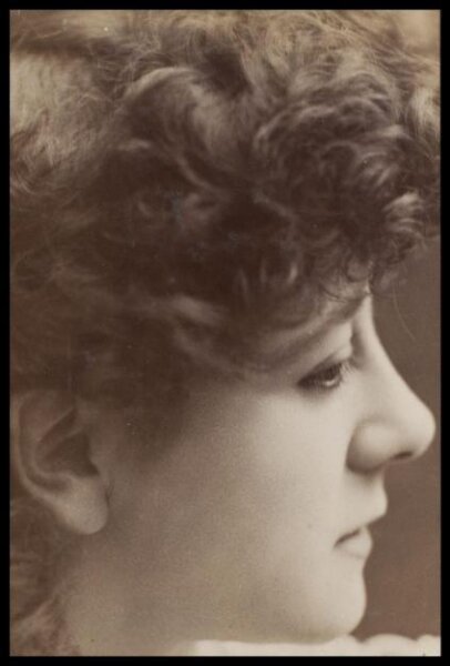 London Stereoscopic and Photographic Company, Guy Little Theatrical Photograph