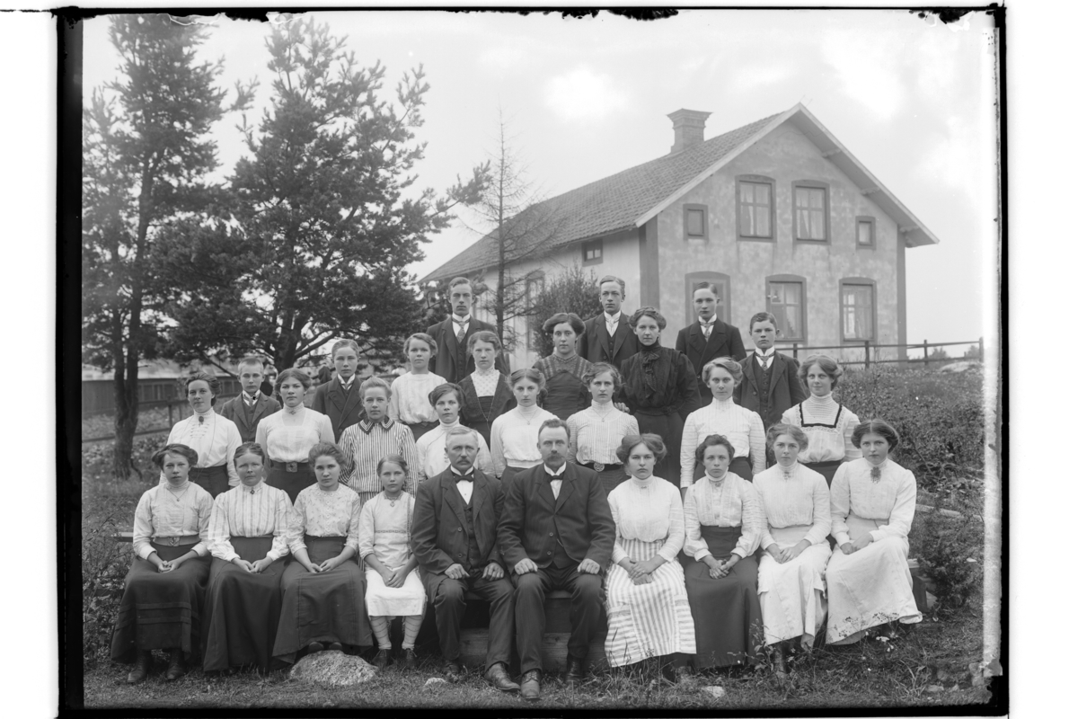 Samuel Lindskog, The youth association of Odensbackens, group. The House of Prayers of a Half Plan.