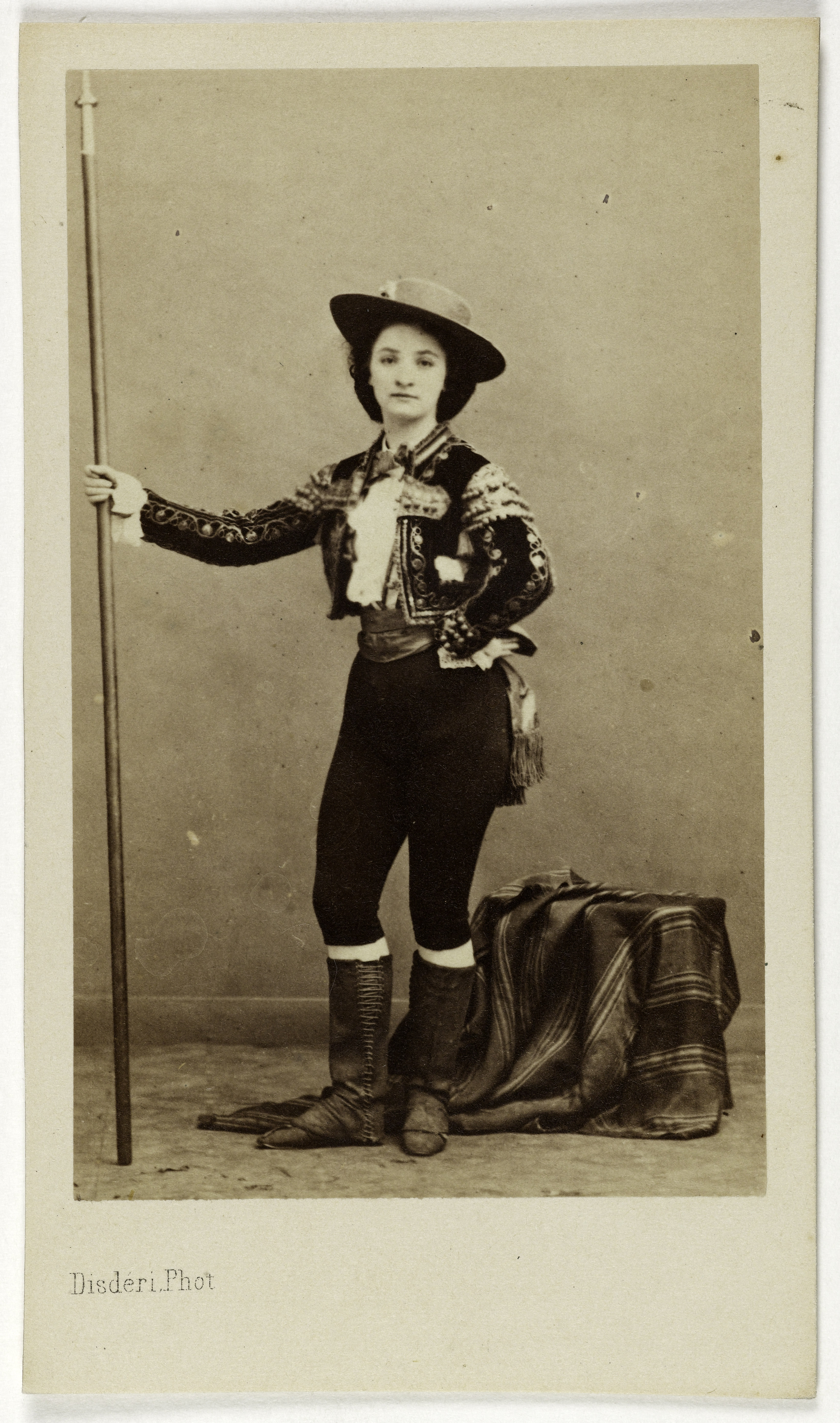 André-Adolphe-Eugène Disdéri, Portrait de Laurent, (danseuse)