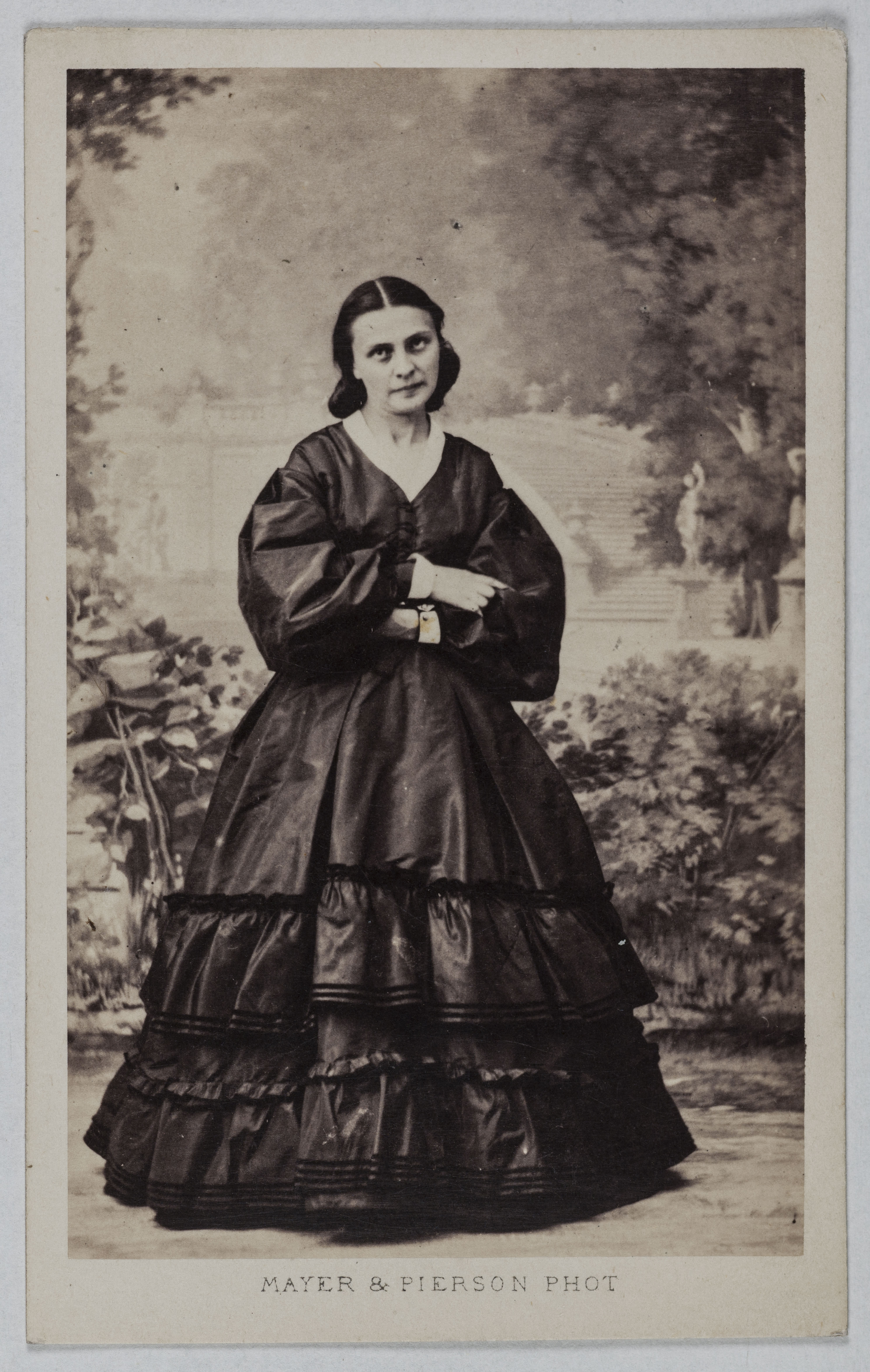 Mayer Frères et Pierson, Portrait d'Essler Jane, (Augustine Jeanne Faessler, dite), (1836-1892), (actrice)