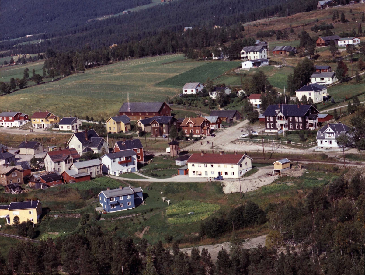 Widerøes Flyveselskap A/S, Gårdsplass.
