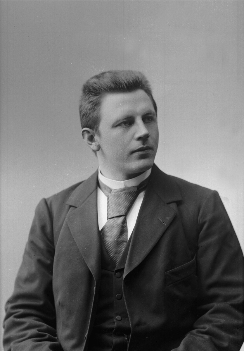 Gustav Borgen, NFB.08777