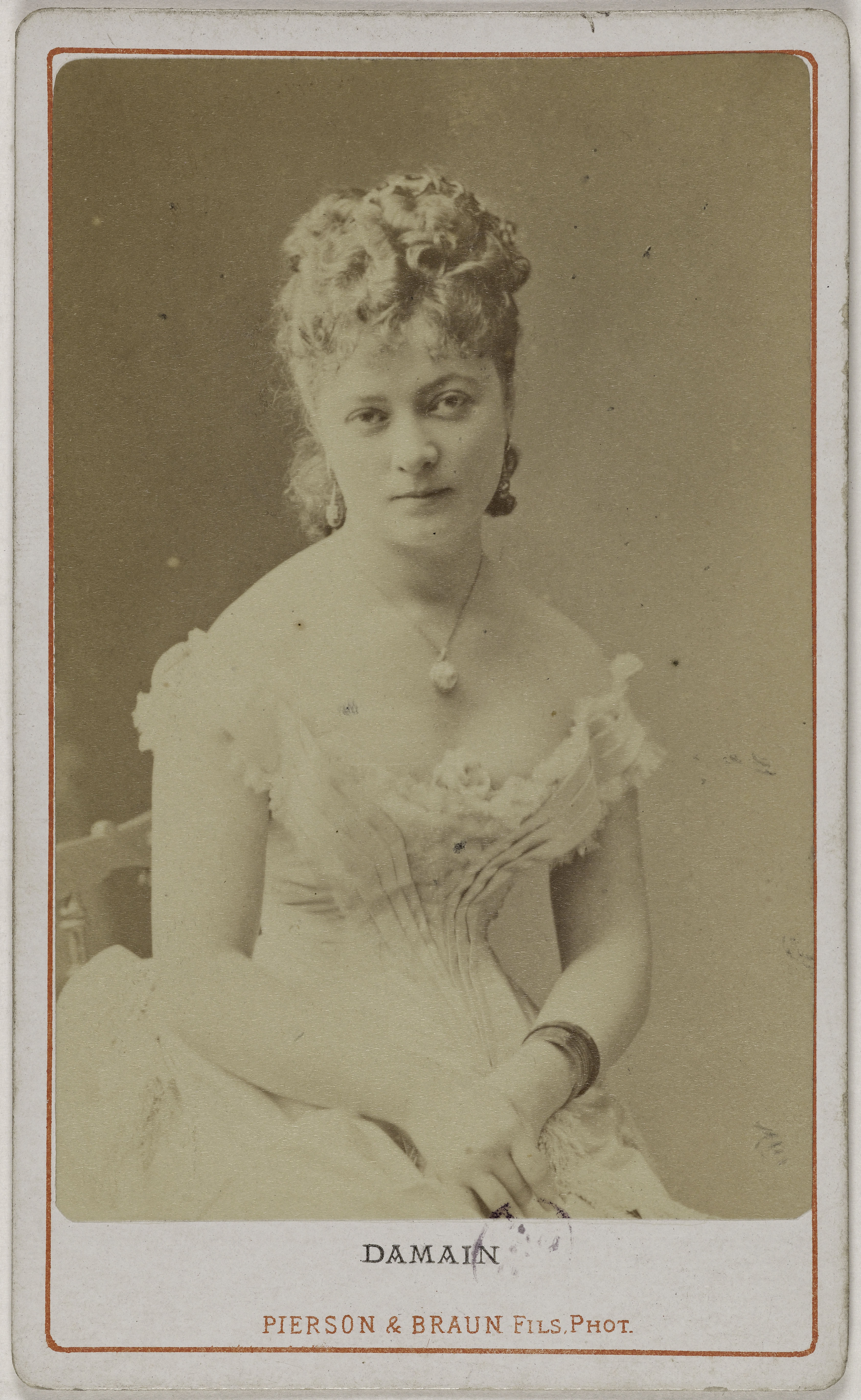 Pierson & Braun Fils, Portrait d'Elise Damain (actrice aux théâtres du Palais Royal, de l'Ambigü et du Vaudeville)