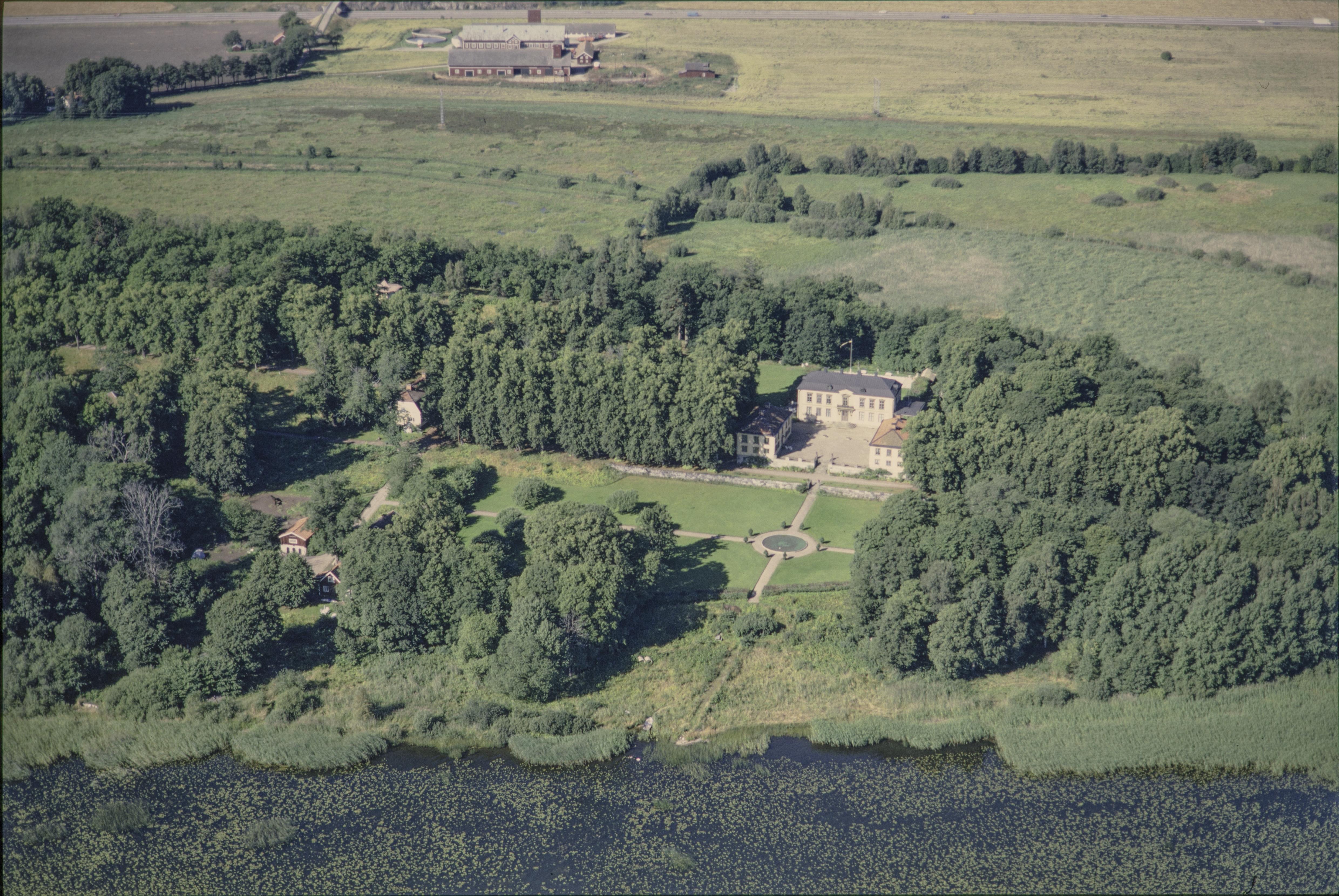 Jan Norrman, Vallstanäs