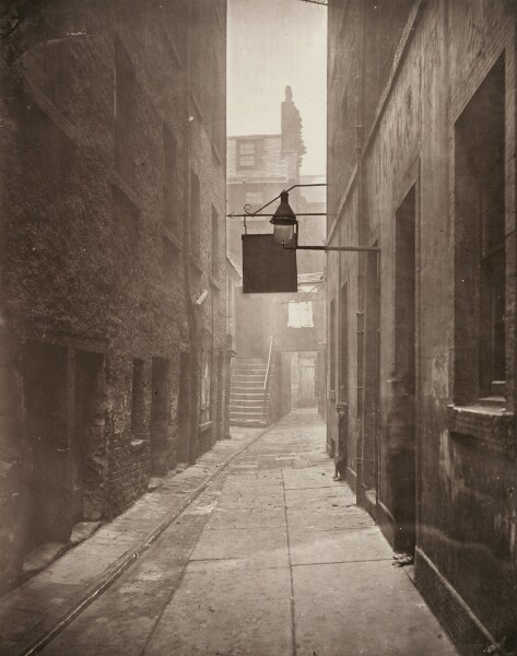 Thomas Annan, Close, No. 18 Saltmarket.