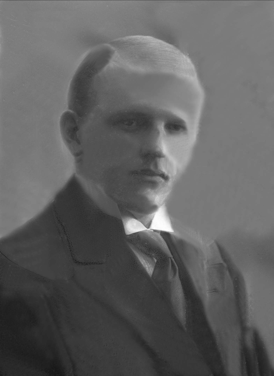 Gustav Borgen, NFB.47657