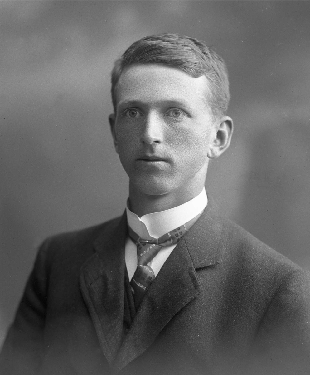 Gustav Borgen, NFB.40905