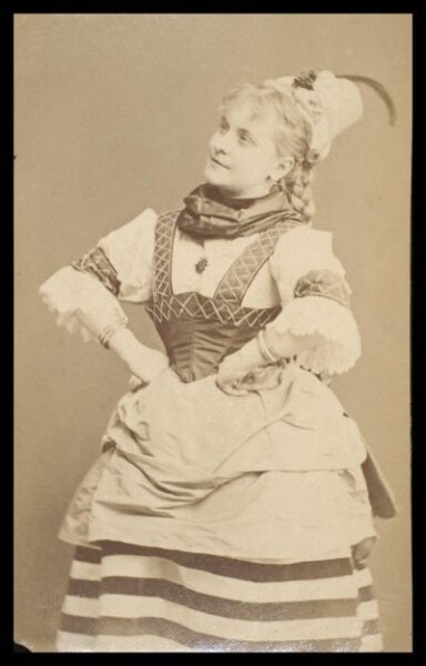 London Stereoscopic and Photographic Company, Guy Little Theatrical Photograph