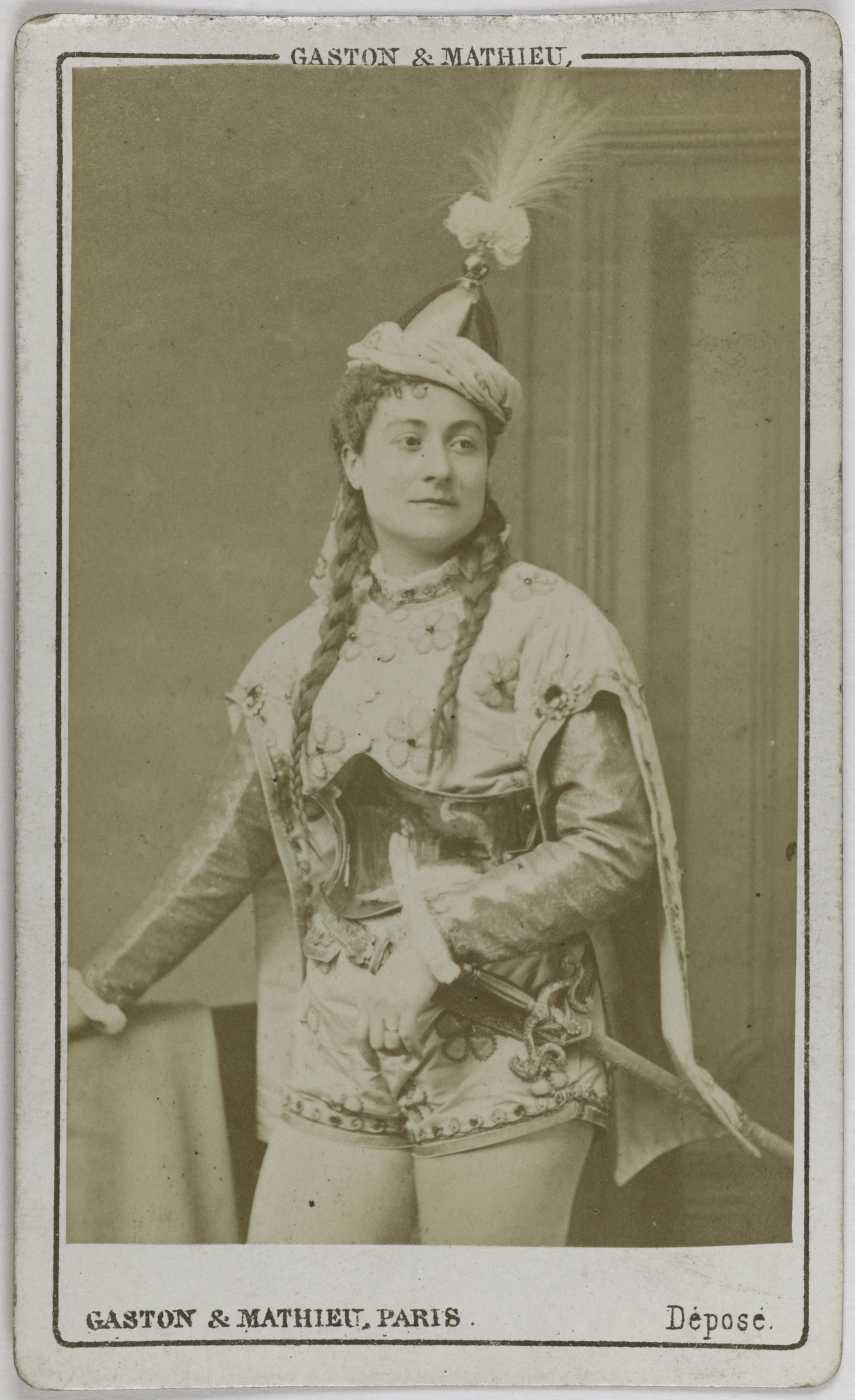 Mathieu & Cie Gaston, Portrait de Mme Peschard, (née Marie Blanche Renouleau), (-1888), (actrice)