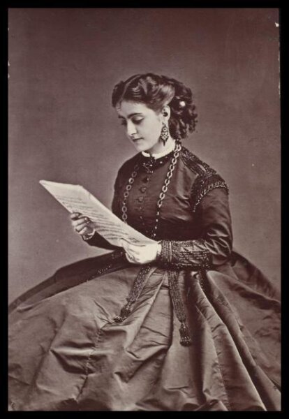 London Stereoscopic and Photographic Company, Guy Little Theatrical Photograph