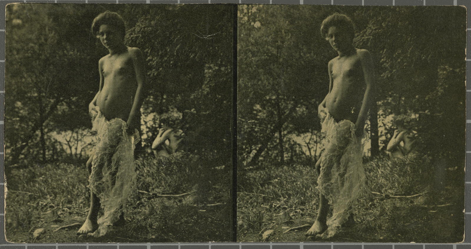 Desconegut, [Female children]