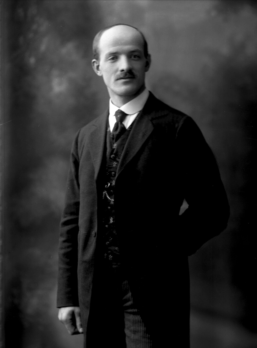 Gustav Borgen, NFB.10477