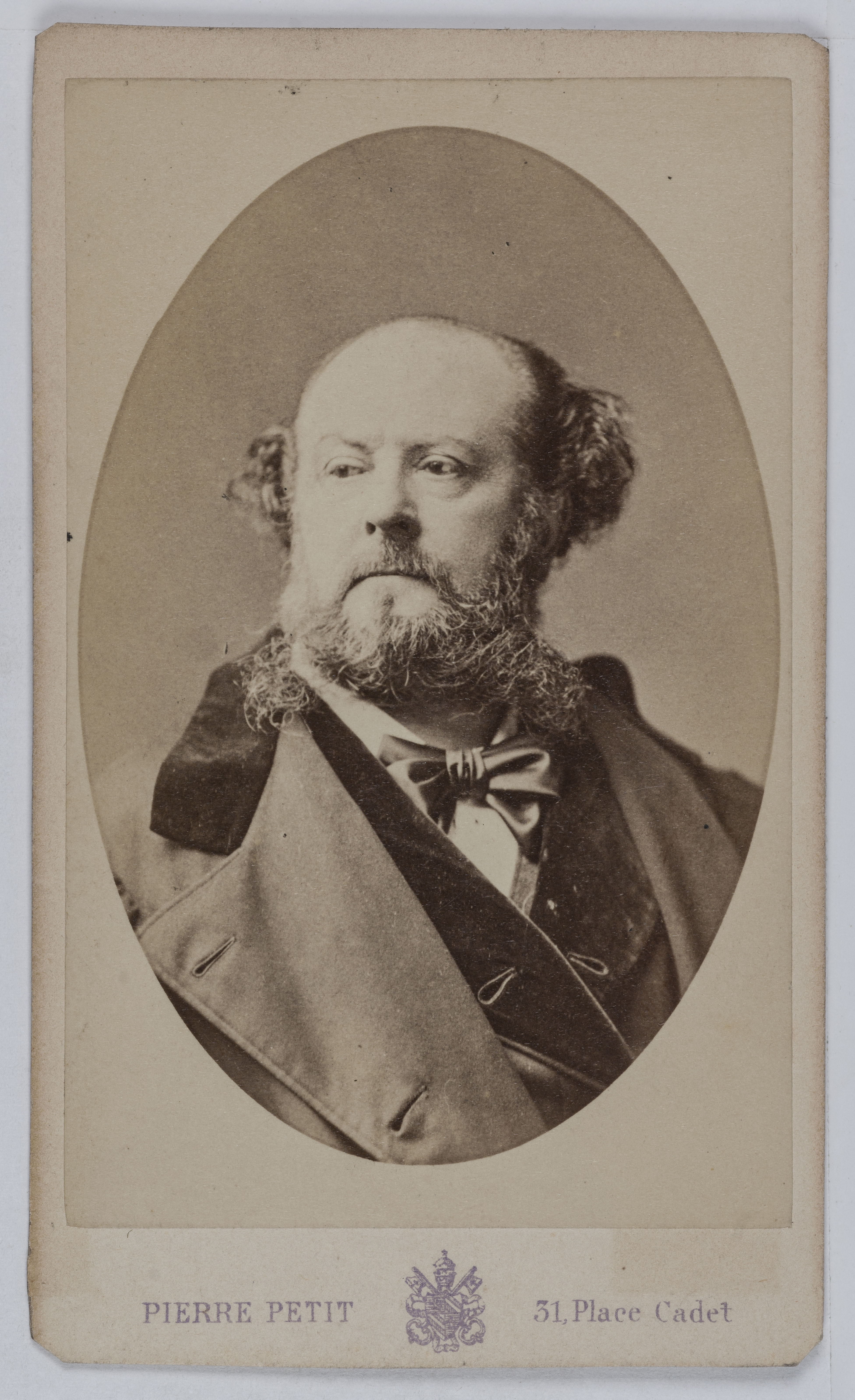 Pierre Petit, Portrait d'Hippolyte Gustave Roger (1815-1879), ténor et professeur au Conservatoire.