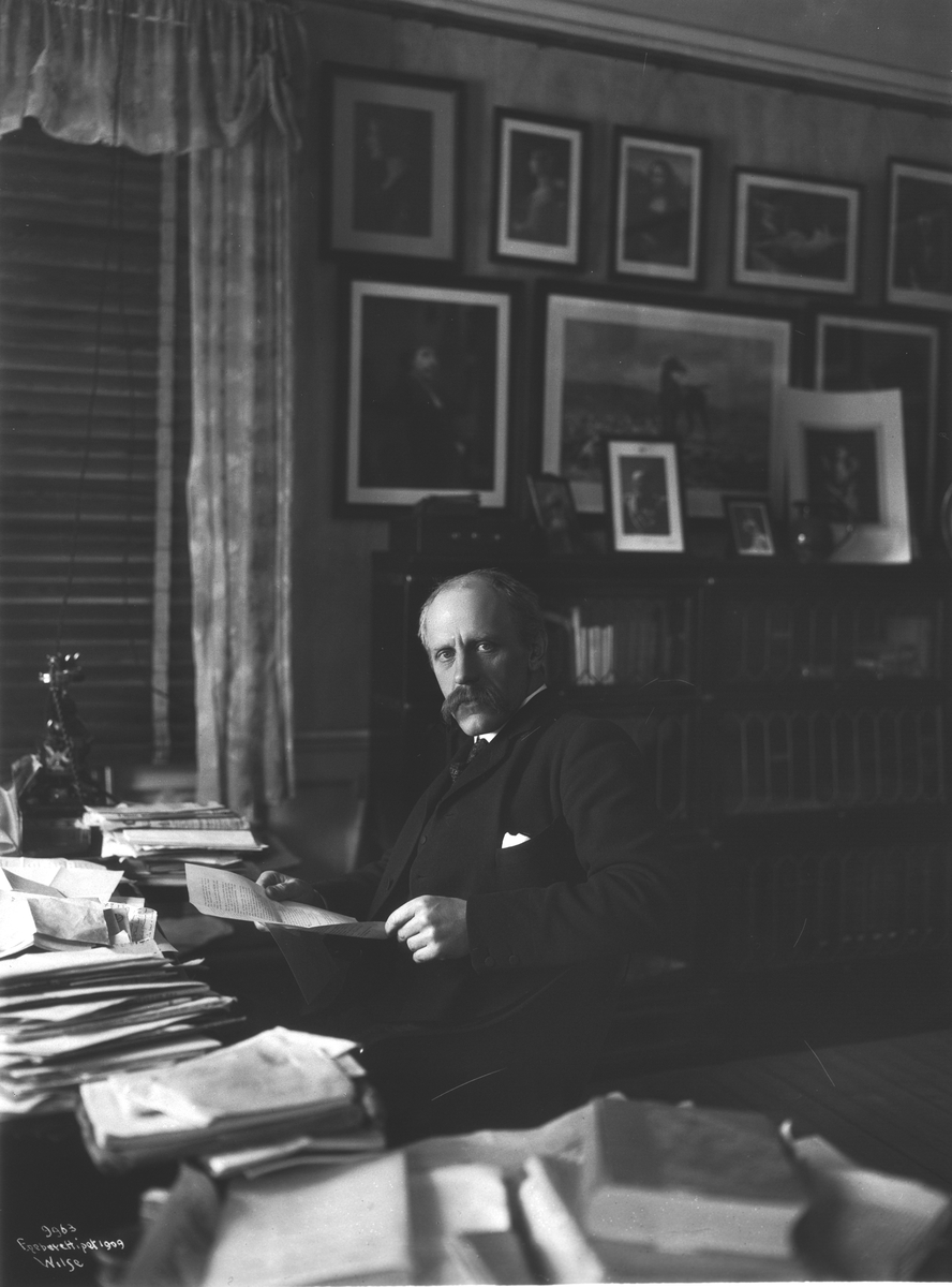 Anders Beer Wilse, Prot: Nansen ved sit Arbeidsbord 4/3 1909