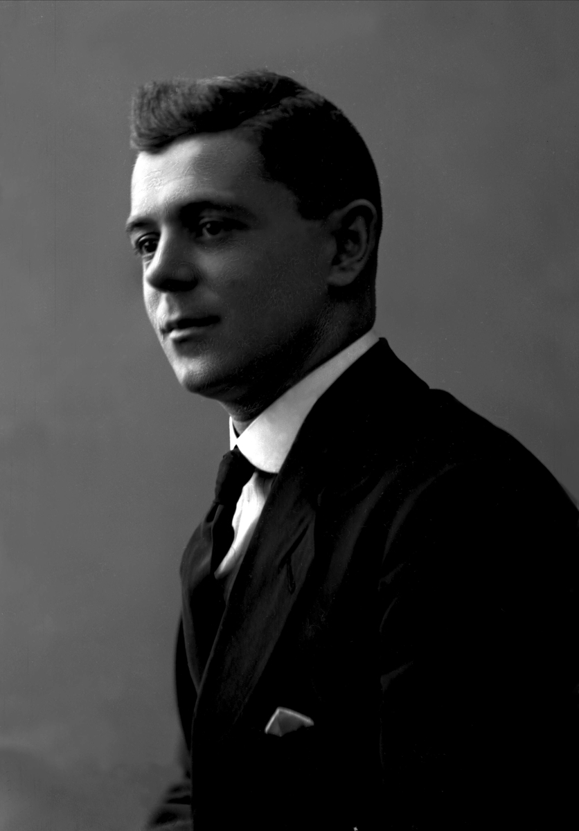 Gustav Borgen, NFB.09977