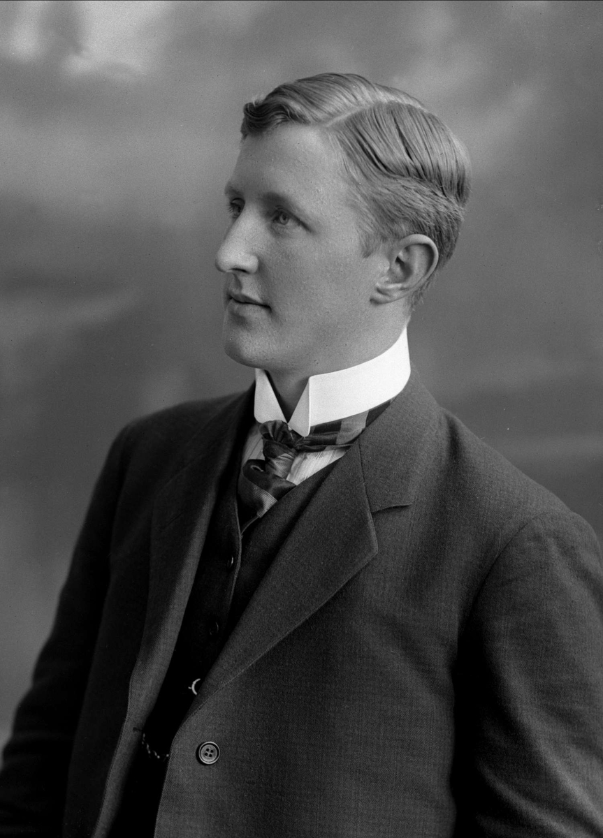 Gustav Borgen, NFB.40927