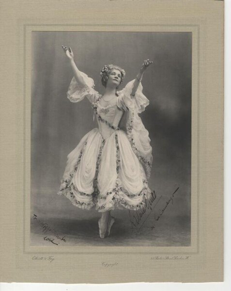 Elliott & Fry, Adeline Genée