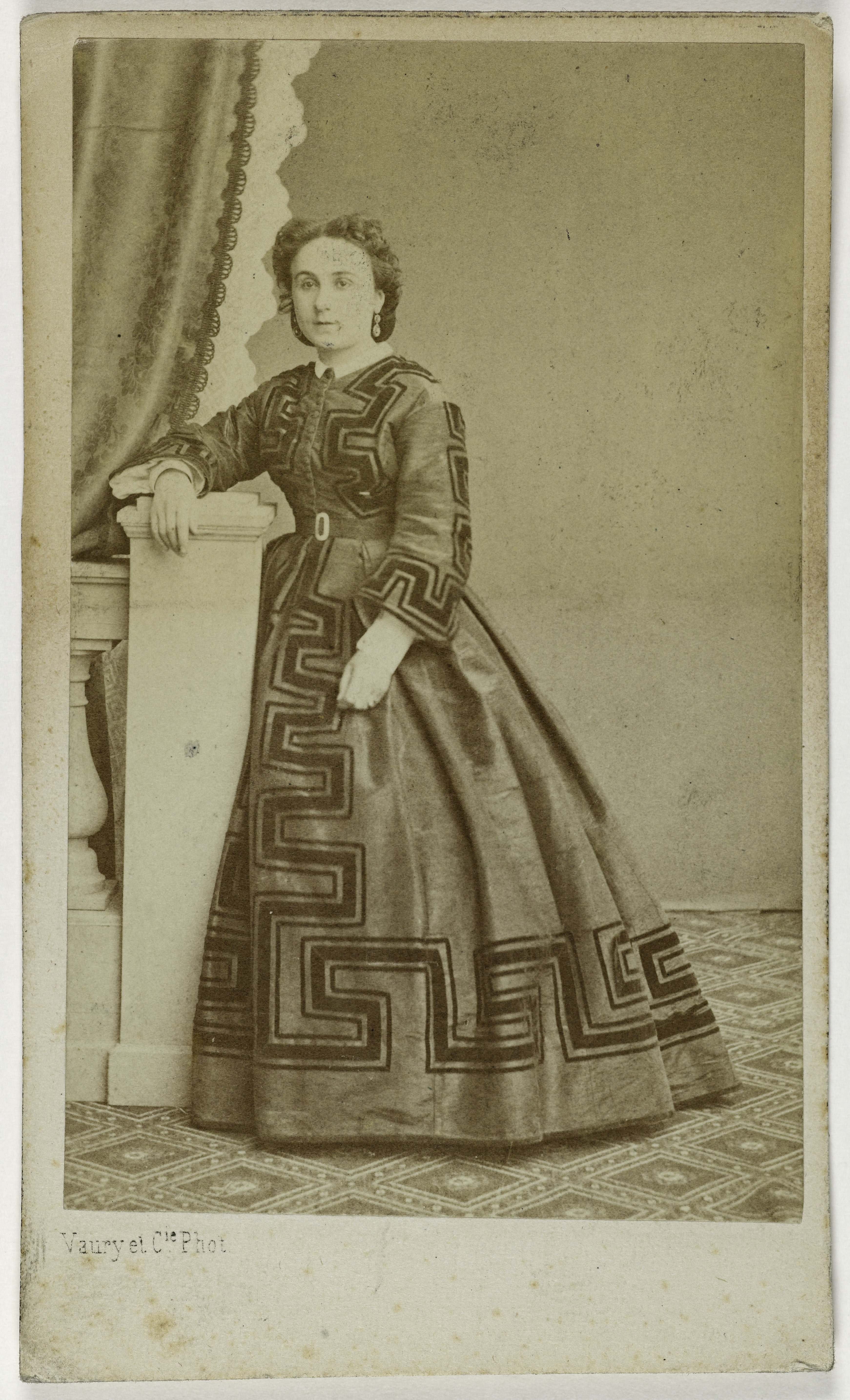 Vaury et Cie, Portrait de Genty Adèle, (actrice)