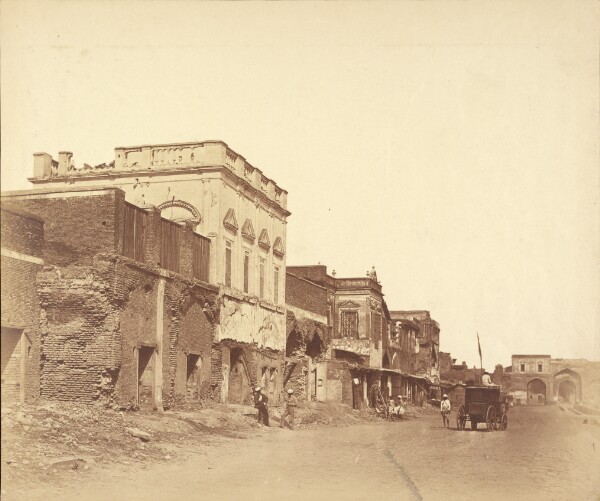 Felice Beato, [House in which the King was confined in the Palace]