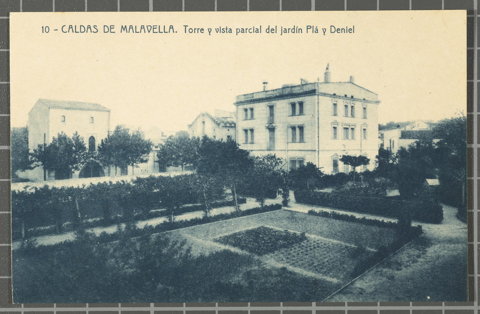 Desconegut, 10 - Caldas de Malavella. Torre y vista parcial del jardín Plá y Deniel