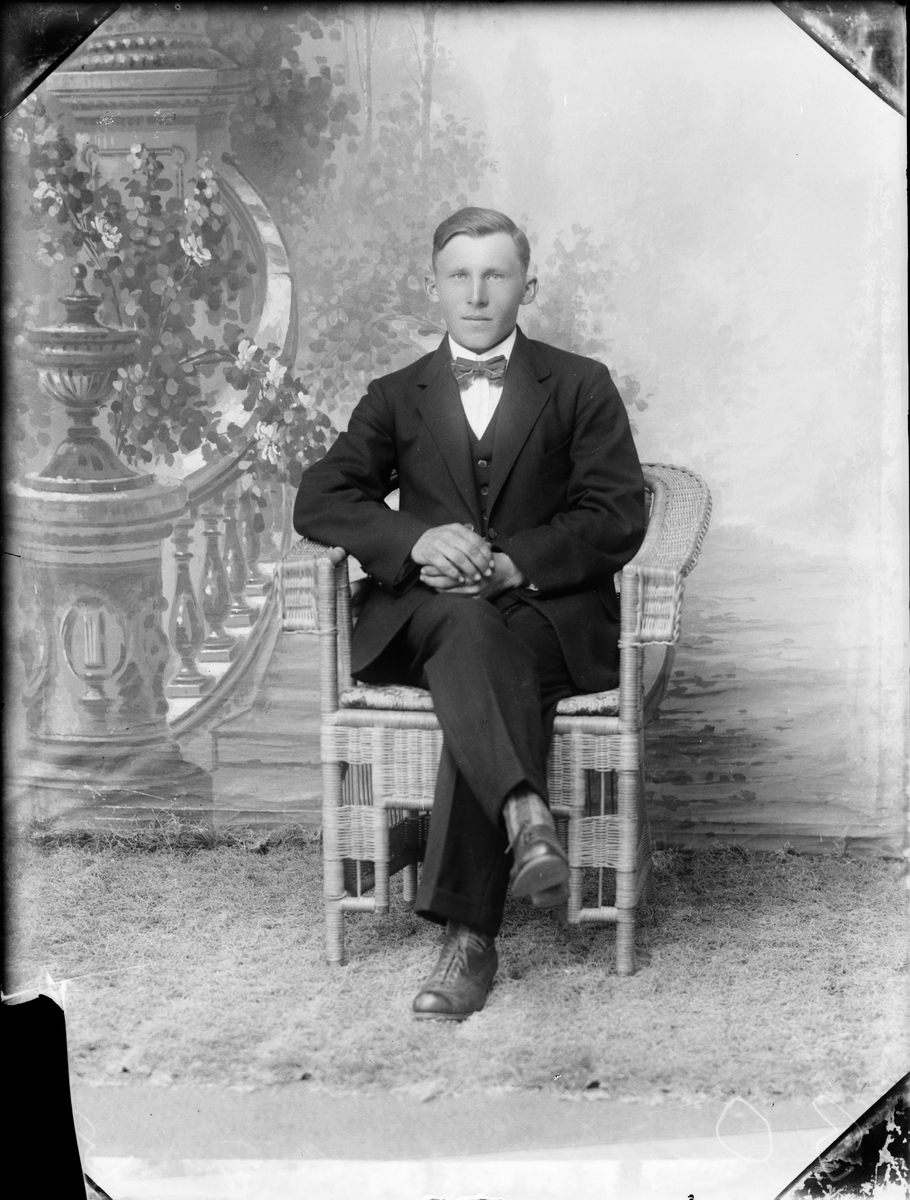 Skötsner-Edhlund, Karl Lindgren från Övernuttö, Uppland 1925