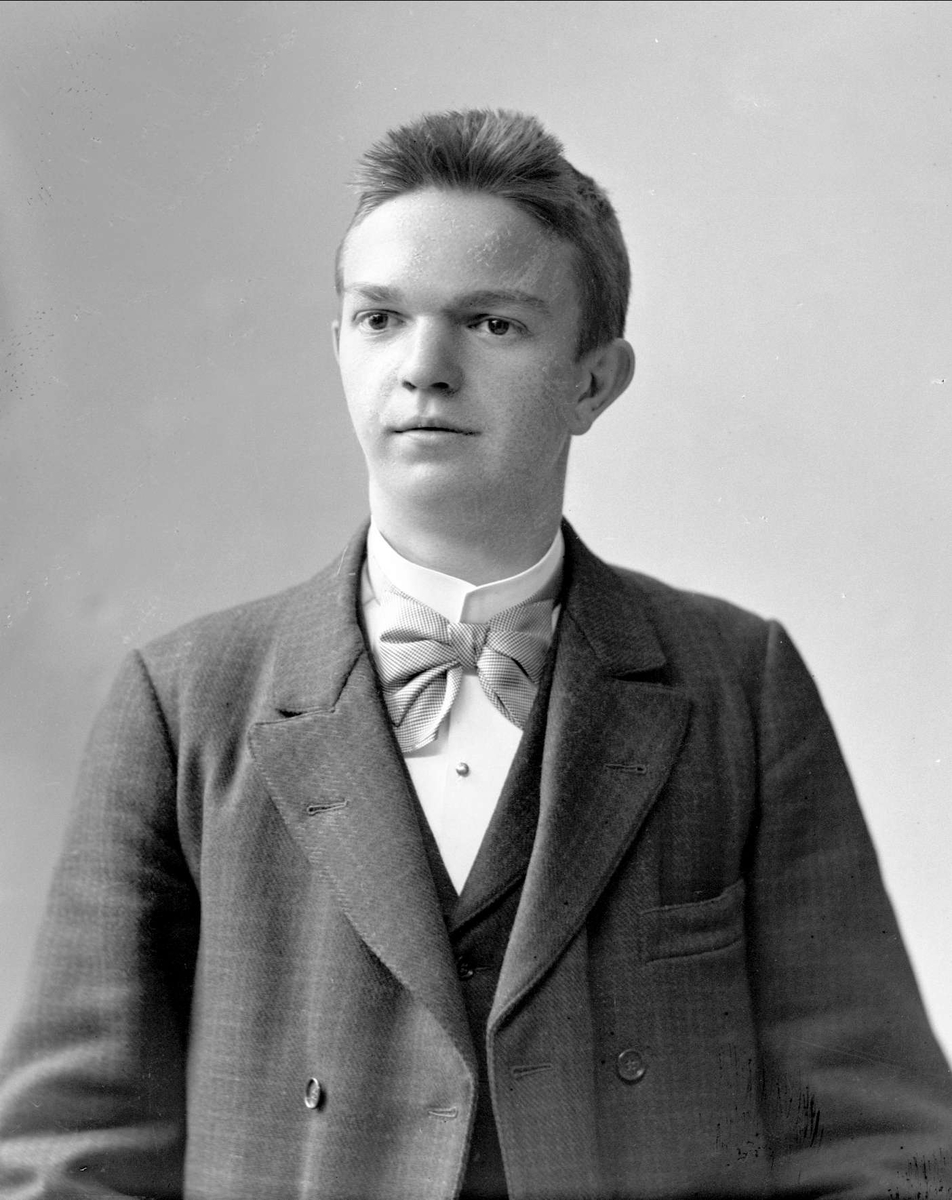 Gustav Borgen, NFB.32057