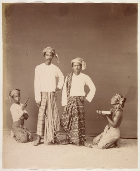 Felice Beato, Burmese Gentlemen and Servants