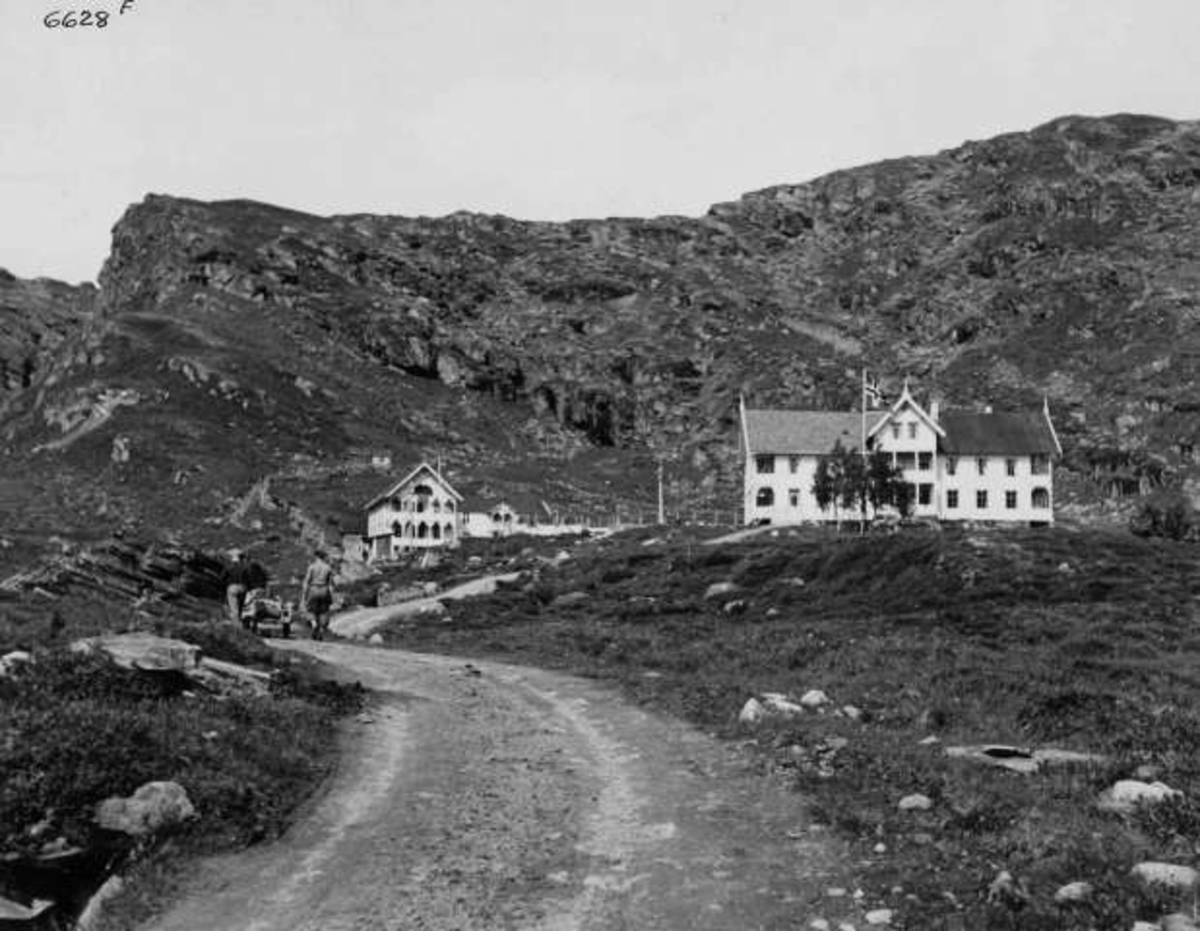 Anders Beer Wilse, Turtagrø fjellstue i Luster fotografert i 1937.
