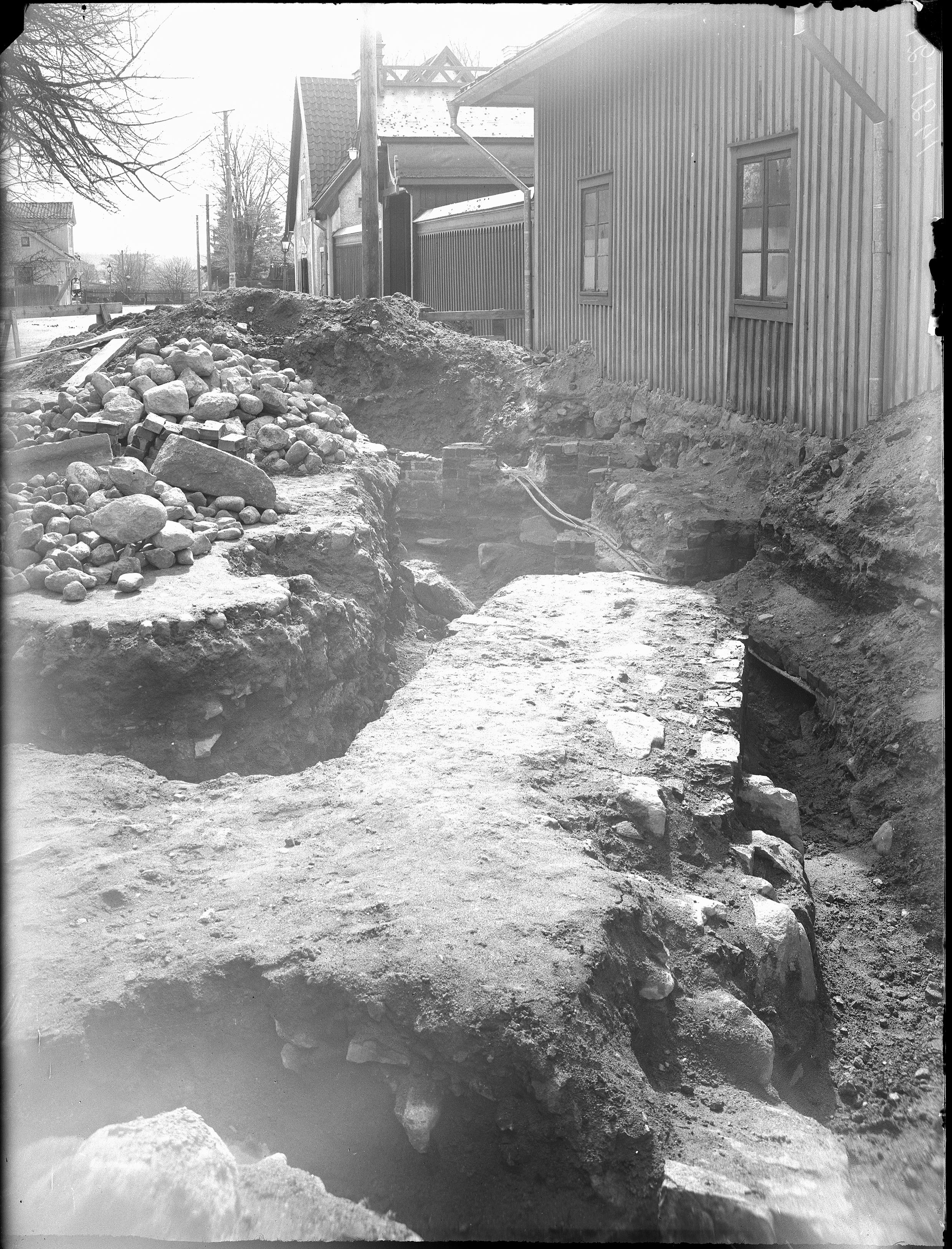 Erik Lundberg, Nyköping, Franciskanerklostrets ruin