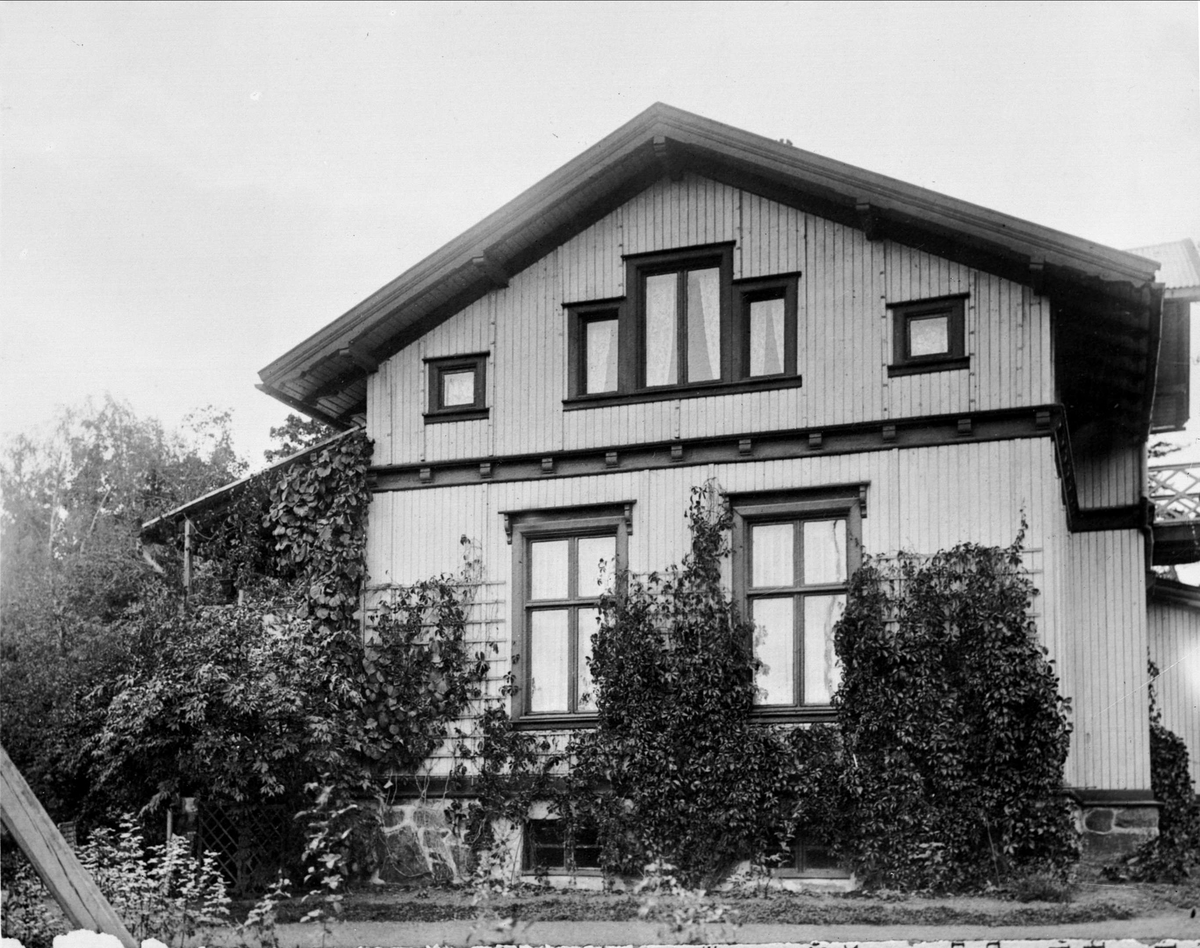Gustav Borgen, Hus og hage. Ottesens villa i Bestum.