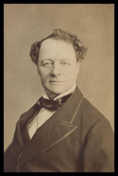 London Stereoscopic and Photographic Company, Guy Little Theatrical Photograph