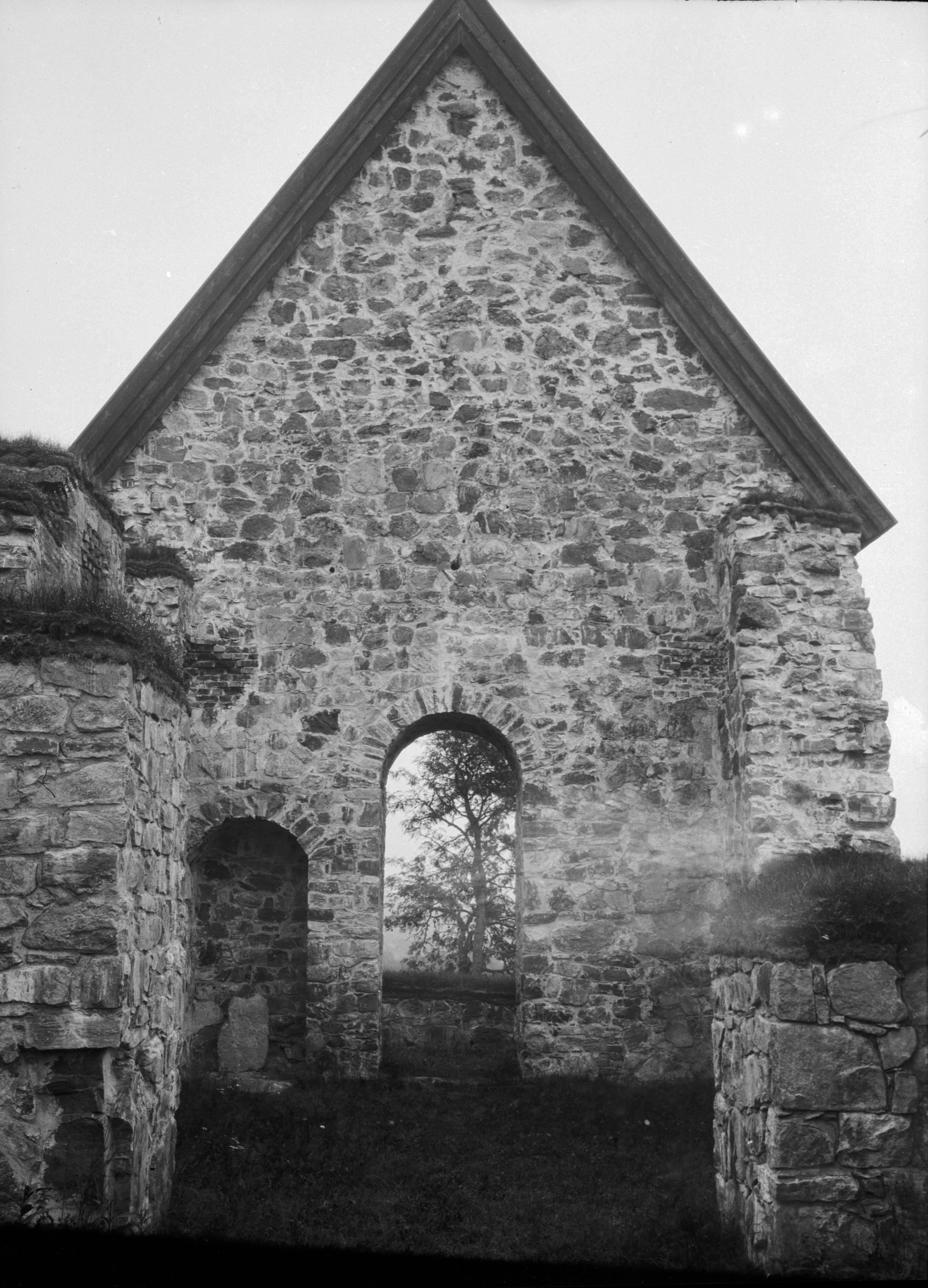 Bertil Berthelson, Selångers kyrkoruin
