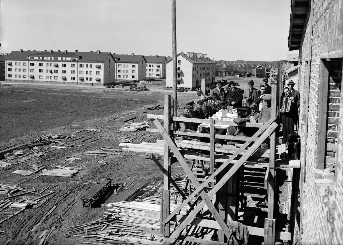 Paul Sandberg, Taklaga with the master Anders Diös, Botvid neighborhood, Uppsala 1937