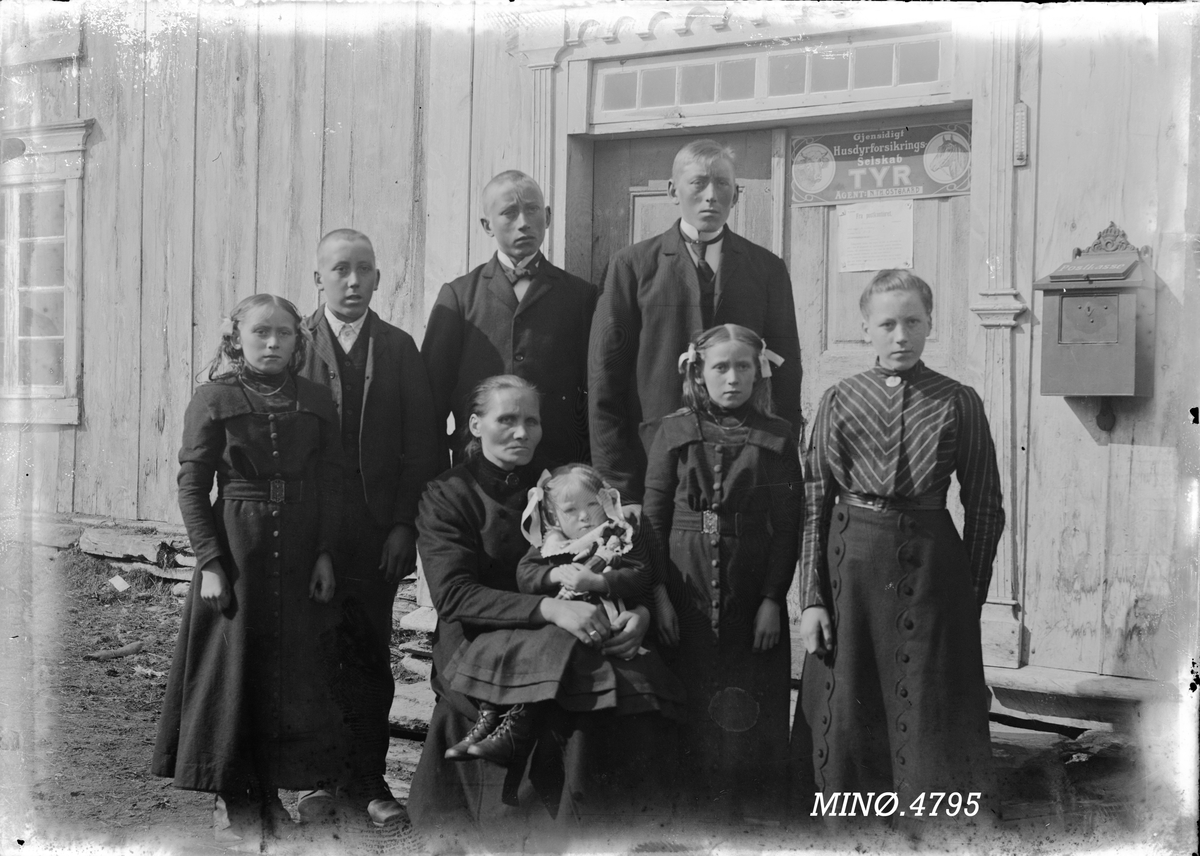 Peder J. Bredalslien, Familiebilde