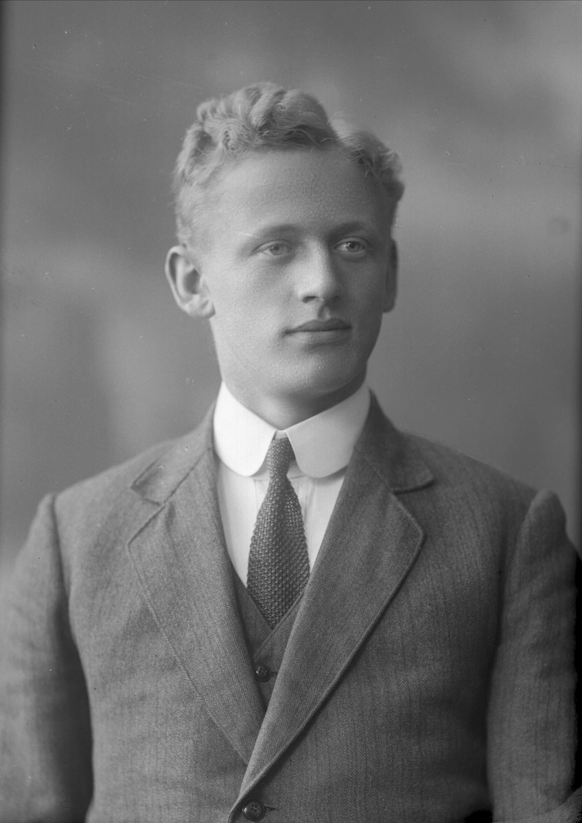 Gustav Borgen, NFB.45580